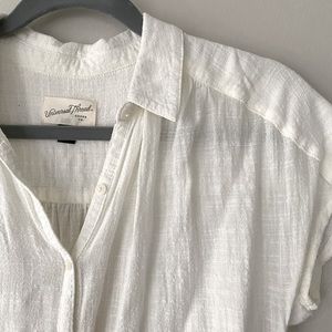 Universal Thread linen short-sleeve button-down